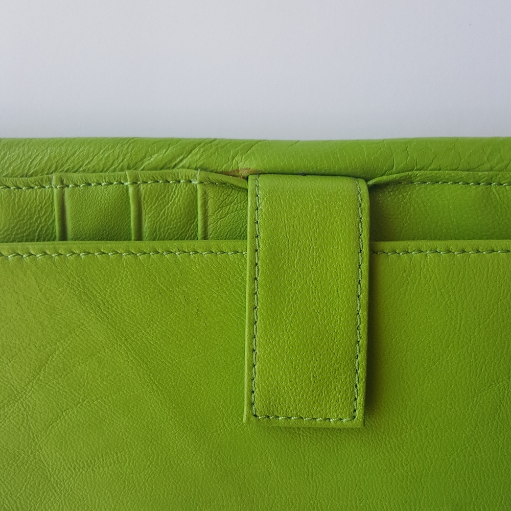 Junior Drake Lime Green Leather Wallet - Picture 5 of 8
